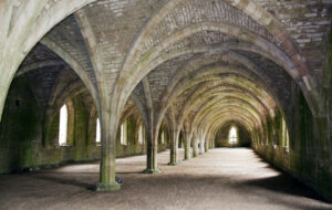 Fountains Abbey things to do in Harrogate. places to visit in Yorkshire. Days out. top attractions in North Yorkshire.