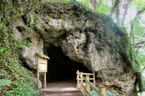 Things to do in Harrogate. Days out in North Yorkshire. Activities. Mother Shiptons Cave